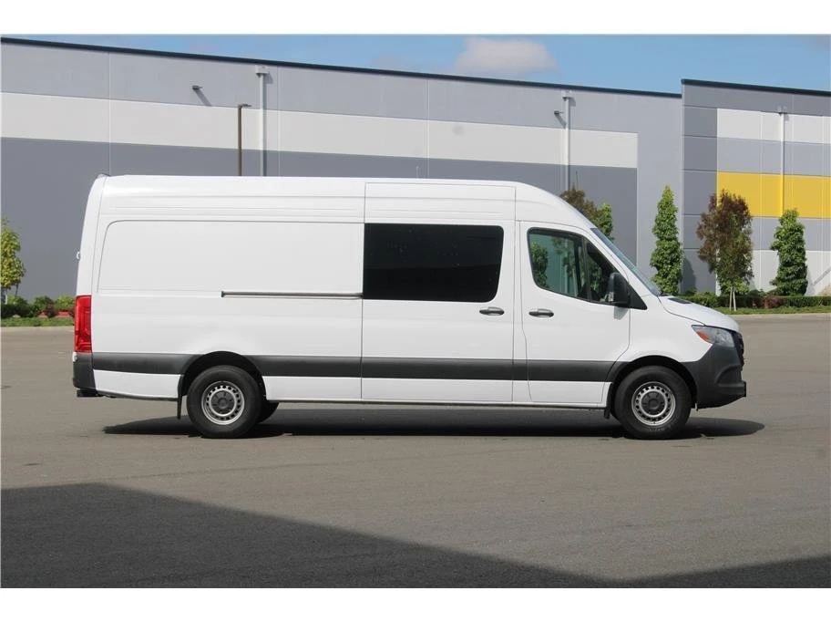 2024 Mercedes-Benz VS30 Sprinter - Image 4 of 10