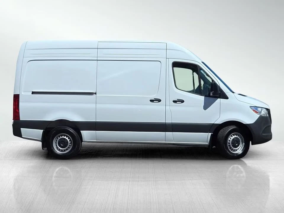 2024 Mercedes-Benz VS30 Sprinter - Image 3 of 15