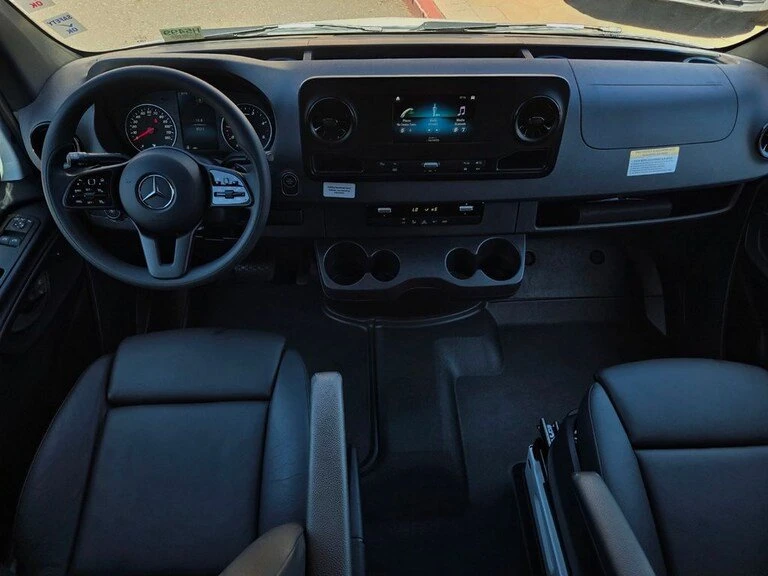 2024 Mercedes-Benz VS30 Sprinter - Image 7 of 15
