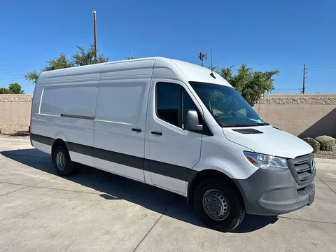 2024 Mercedes-Benz Sprinter 3500 Cargo 170 WB