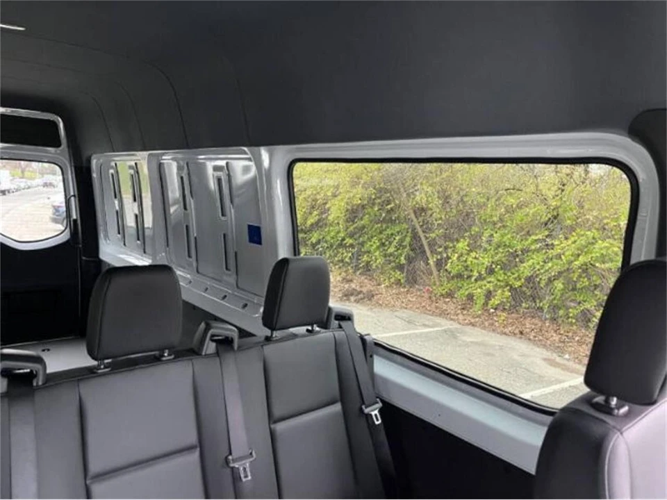 2024 Mercedes-Benz VS30 Sprinter - Image 17 of 29