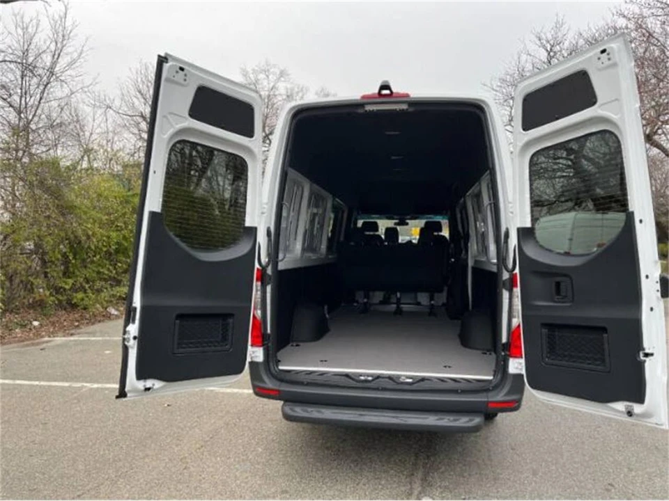 2024 Mercedes-Benz VS30 Sprinter - Image 13 of 29