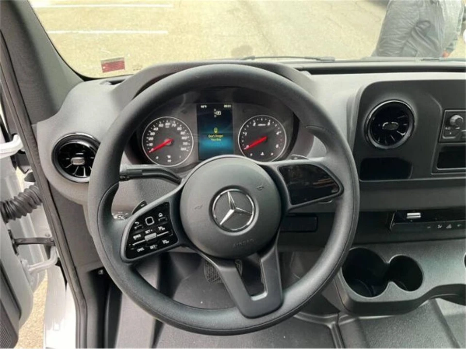 2024 Mercedes-Benz VS30 Sprinter - Image 29 of 29
