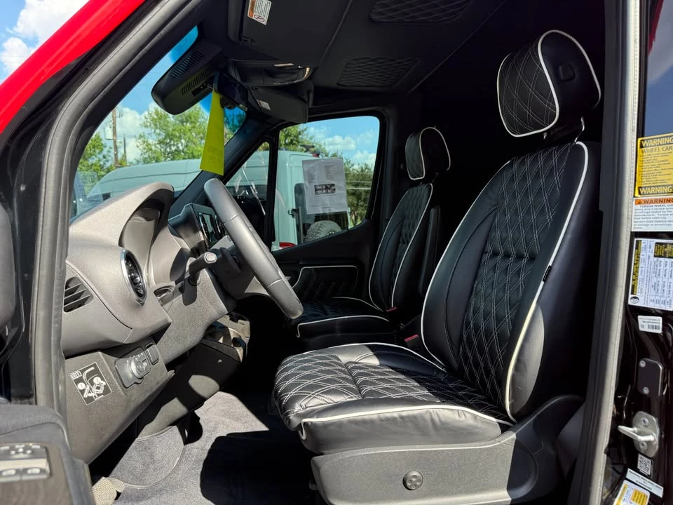 2024 Mercedes-Benz VS30 Sprinter - Image 10 of 18