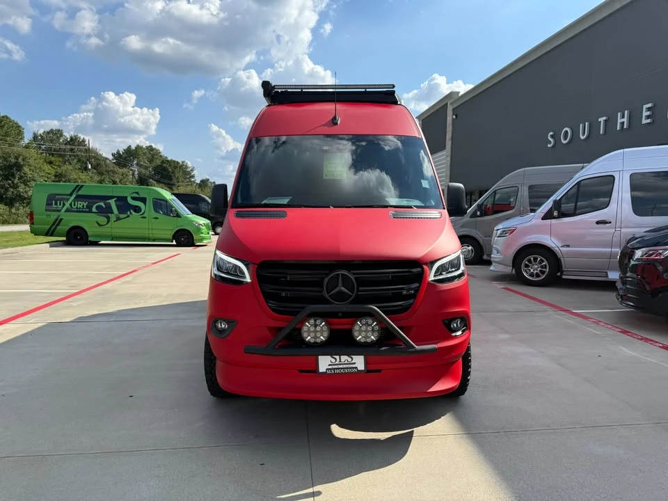 2024 Mercedes-Benz VS30 Sprinter - Image 8 of 18