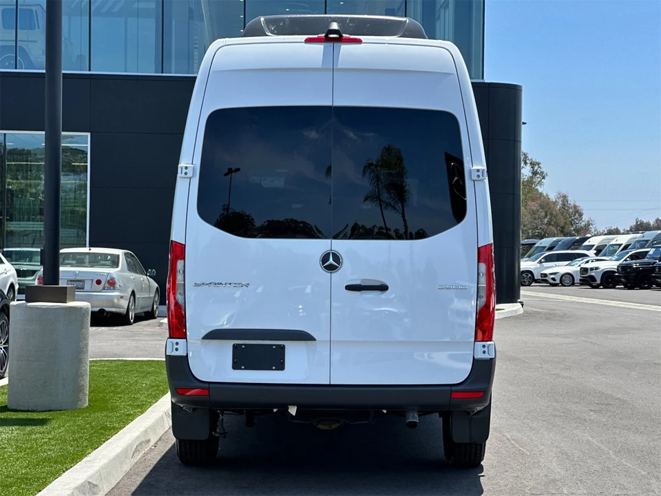 2024 Mercedes-Benz VS30 Sprinter - Image 4 of 12
