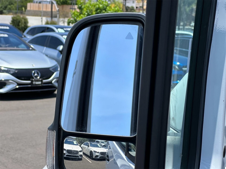 2024 Mercedes-Benz VS30 Sprinter - Image 9 of 12