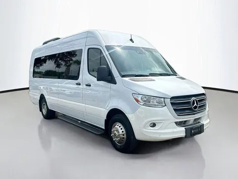 2024 Mercedes-Benz Sprinter 15 Passenger Smartliner