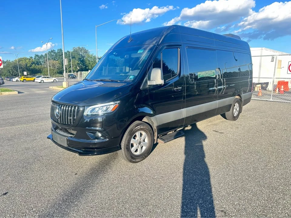 2024 Mercedes-Benz VS30 Sprinter - Image 2 of 20