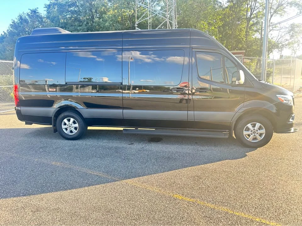 2024 Mercedes-Benz VS30 Sprinter - Image 7 of 20