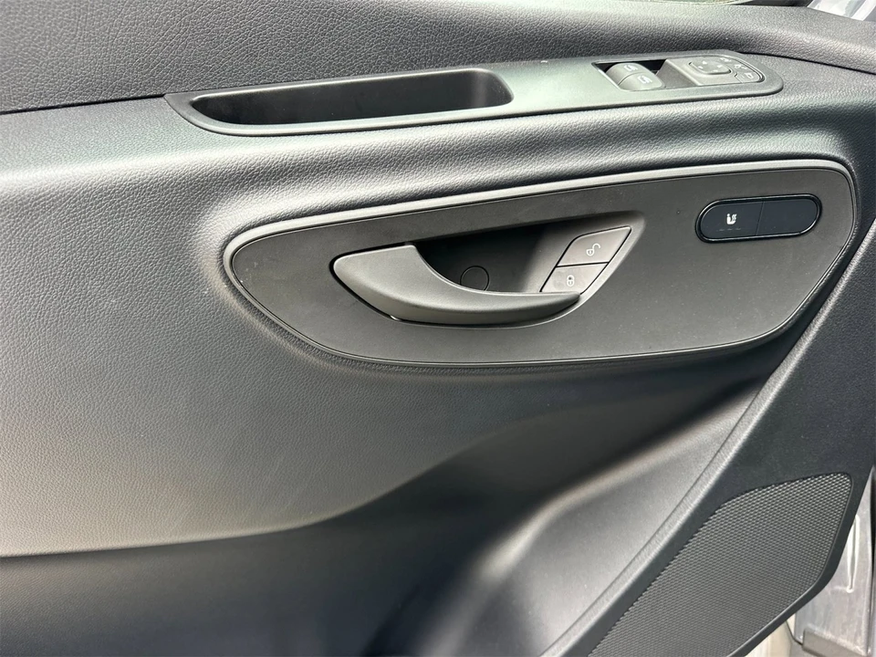 2024 Mercedes-Benz VS30 Sprinter - Image 11 of 12
