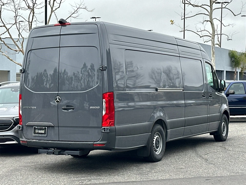 2024 Mercedes-Benz VS30 Sprinter - Image 3 of 12