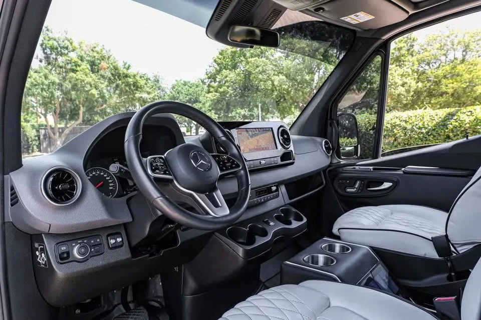 2024 Mercedes-Benz VS30 Sprinter - Image 8 of 20