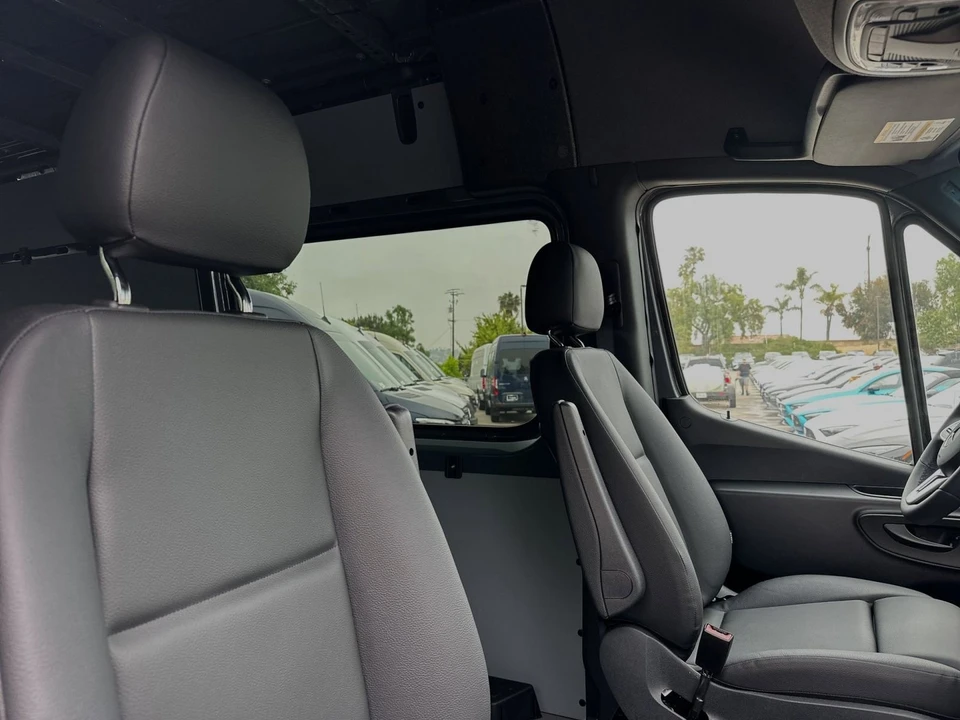 2024 Mercedes-Benz VS30 Sprinter - Image 18 of 21
