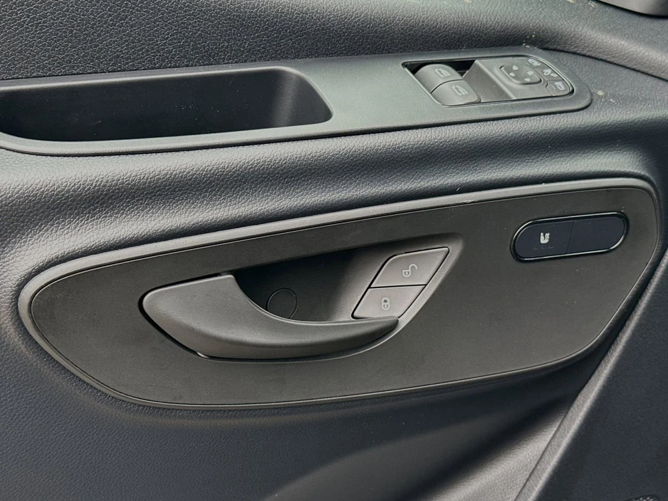 2024 Mercedes-Benz VS30 Sprinter - Image 11 of 21