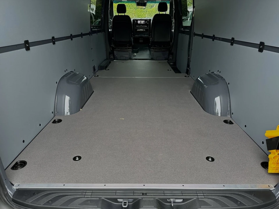 2024 Mercedes-Benz VS30 Sprinter - Image 16 of 21