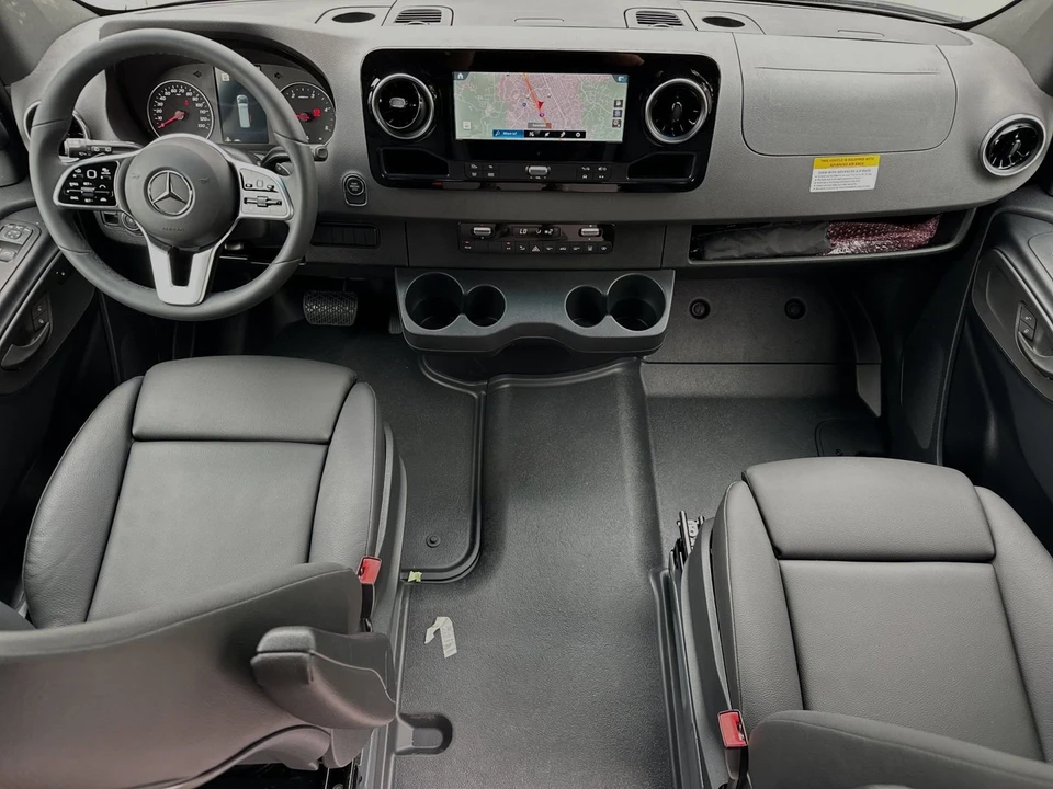 2024 Mercedes-Benz VS30 Sprinter - Image 13 of 21