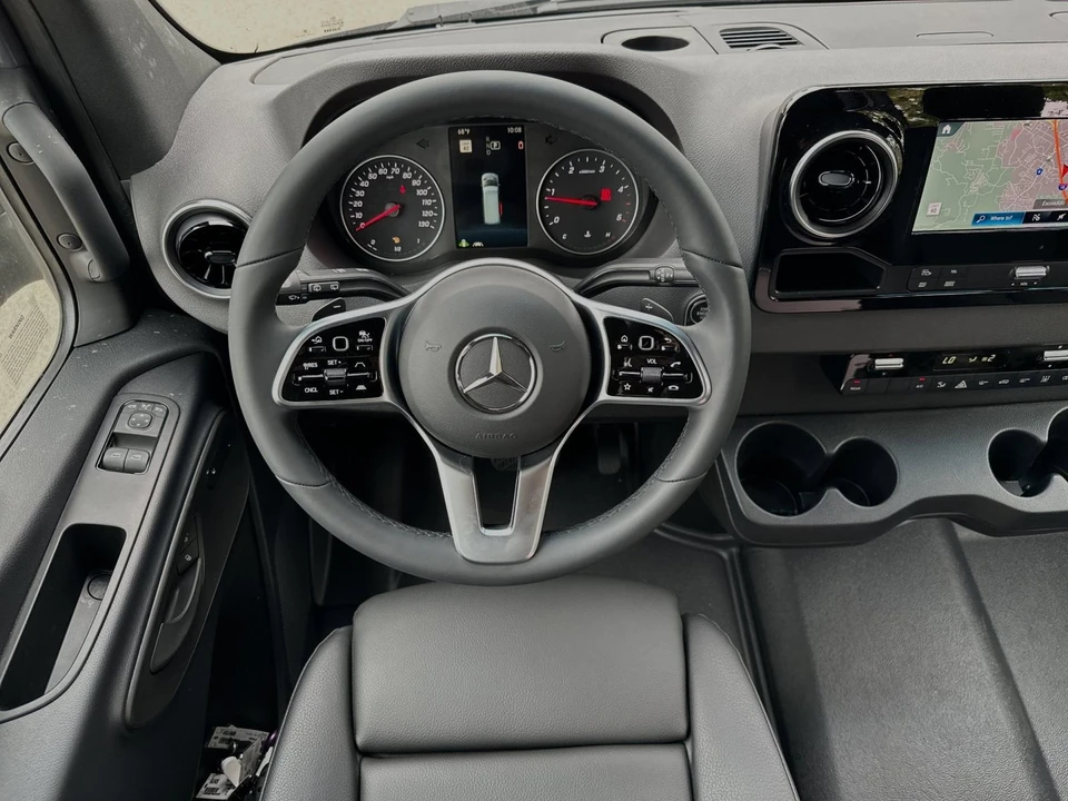 2024 Mercedes-Benz VS30 Sprinter - Image 14 of 21
