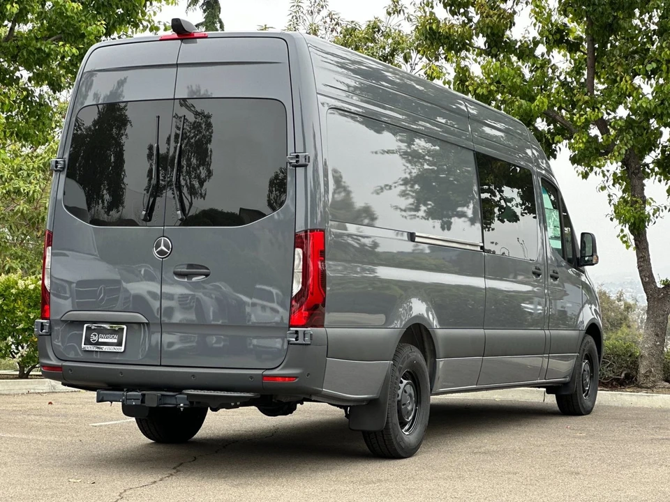 2024 Mercedes-Benz VS30 Sprinter - Image 3 of 21