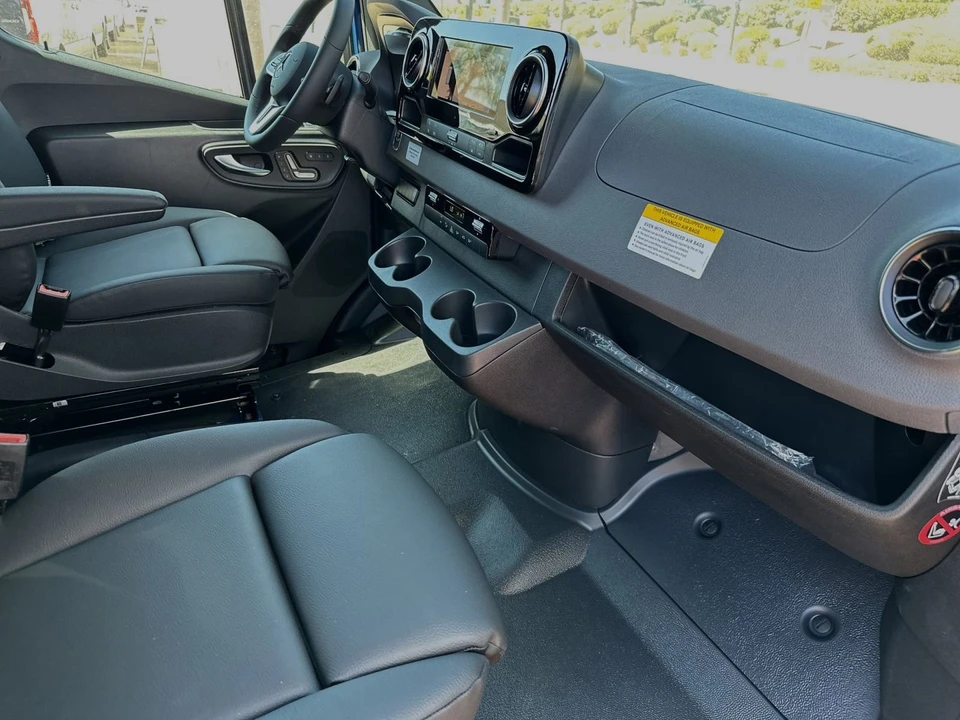 2024 Mercedes-Benz VS30 Sprinter - Image 17 of 21