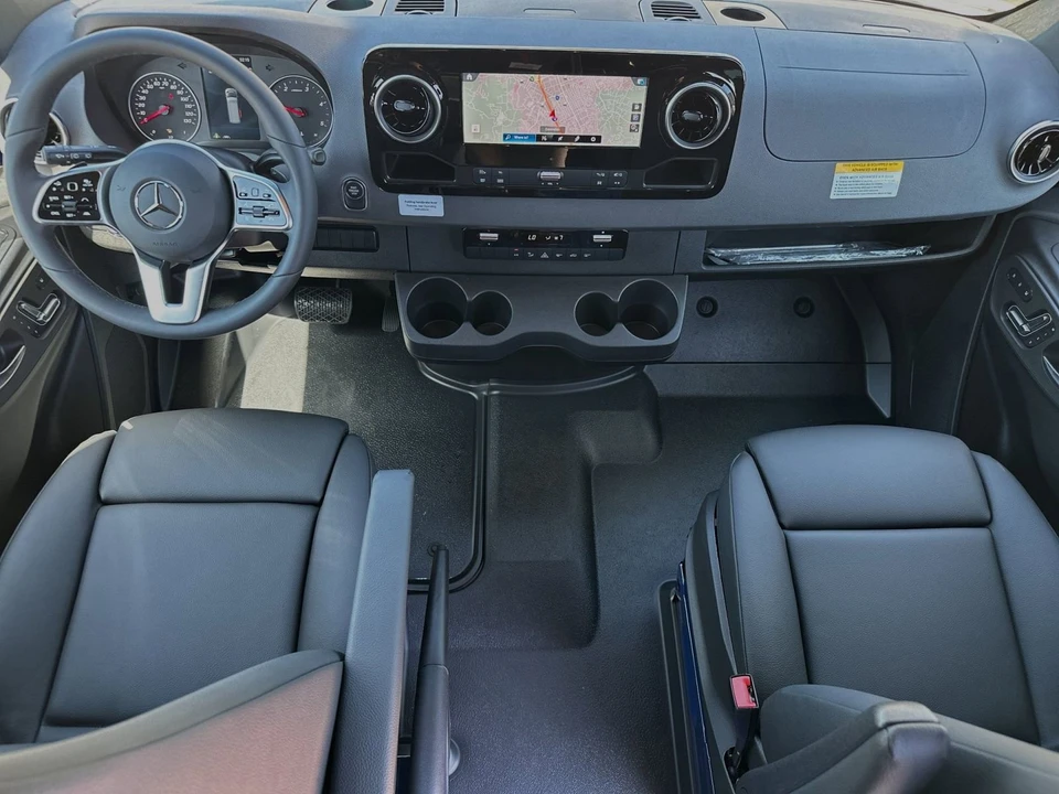 2024 Mercedes-Benz VS30 Sprinter - Image 13 of 21