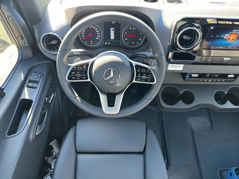 2024 Mercedes-Benz VS30 Sprinter - Image 14 of 21