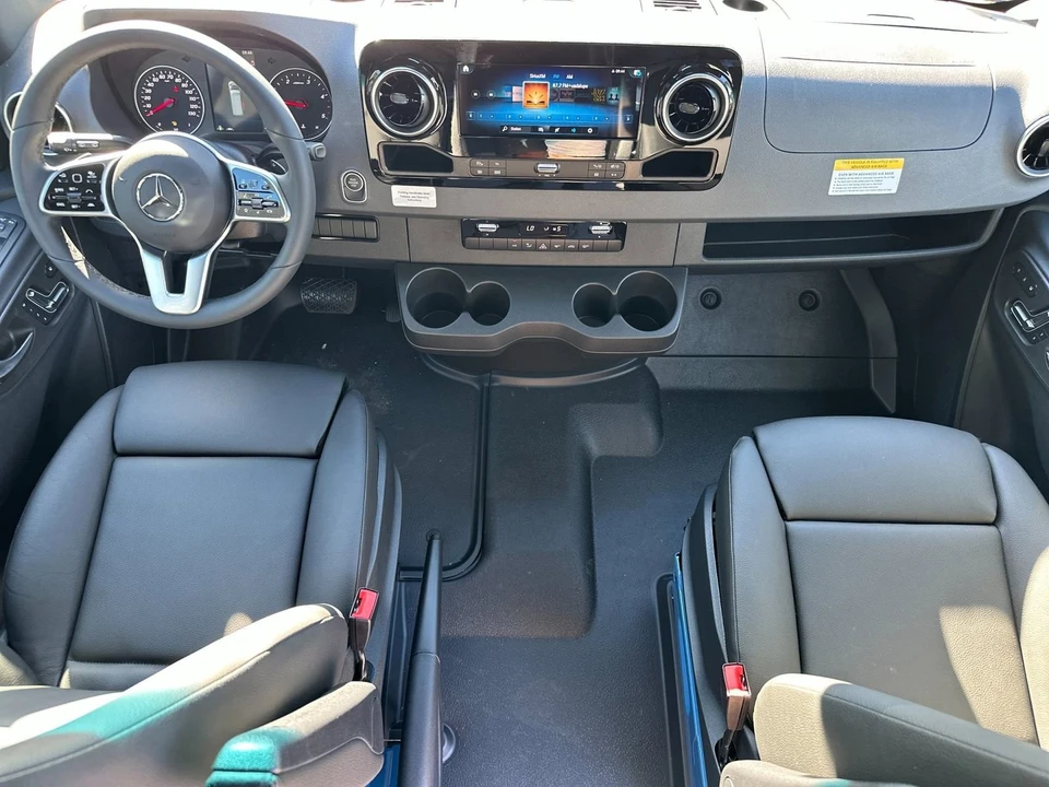 2024 Mercedes-Benz VS30 Sprinter - Image 13 of 21