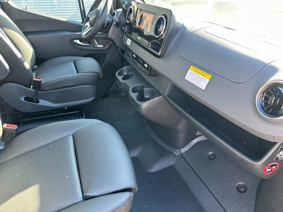 2024 Mercedes-Benz VS30 Sprinter - Image 17 of 21