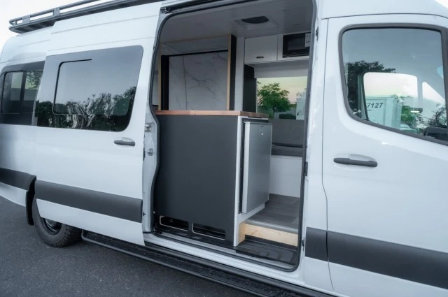 2024 Mercedes-Benz VS30 Sprinter - Image 18 of 21