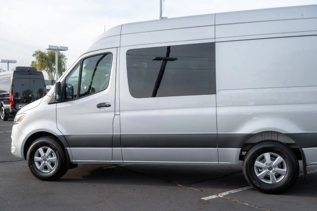 2024 Mercedes-Benz VS30 Sprinter - Image 5 of 12