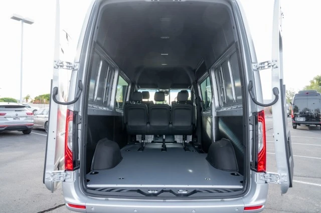 2024 Mercedes-Benz VS30 Sprinter - Image 10 of 12