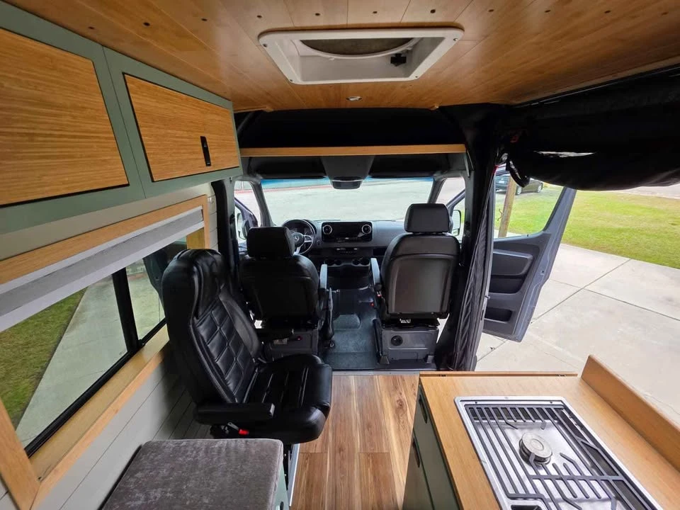 2024 Mercedes-Benz VS30 Sprinter - Image 16 of 19