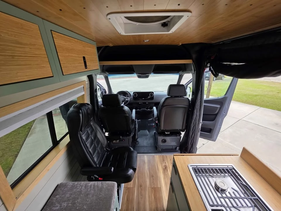 2024 Mercedes-Benz VS30 Sprinter - Image 5 of 19