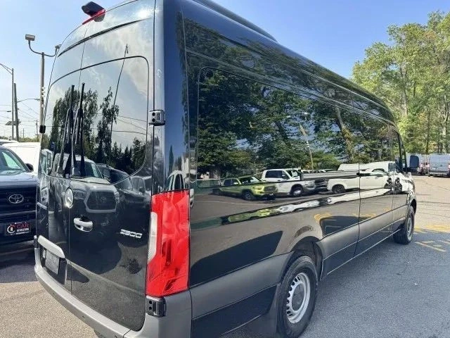 2024 Mercedes-Benz VS30 Sprinter - Image 8 of 12