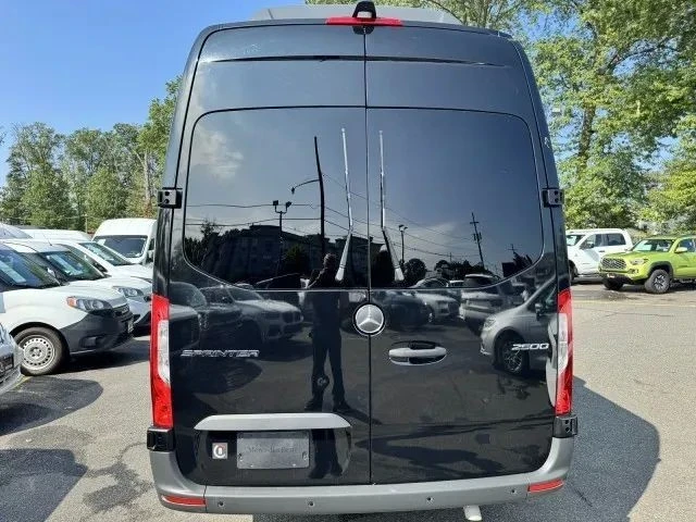 2024 Mercedes-Benz VS30 Sprinter - Image 5 of 12