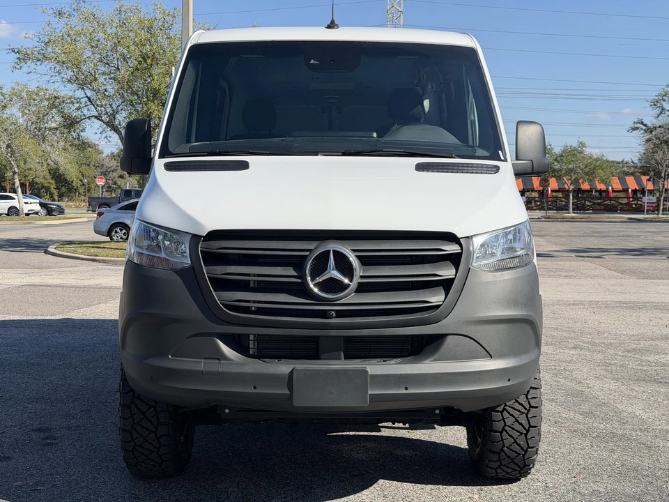 2024 Mercedes-Benz VS30 Sprinter - Image 10 of 21