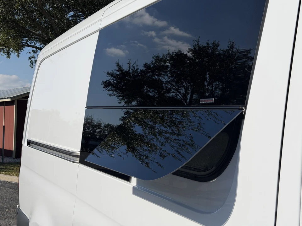 2024 Mercedes-Benz VS30 Sprinter - Image 14 of 21
