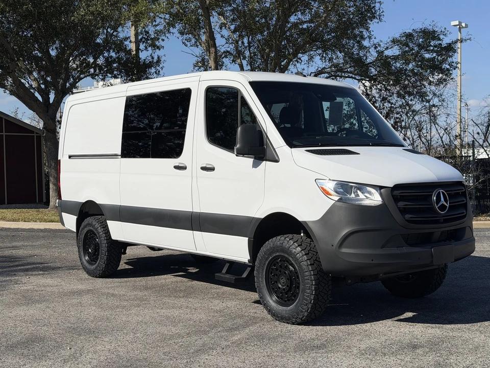 2024 Mercedes-Benz VS30 Sprinter - Image 9 of 21
