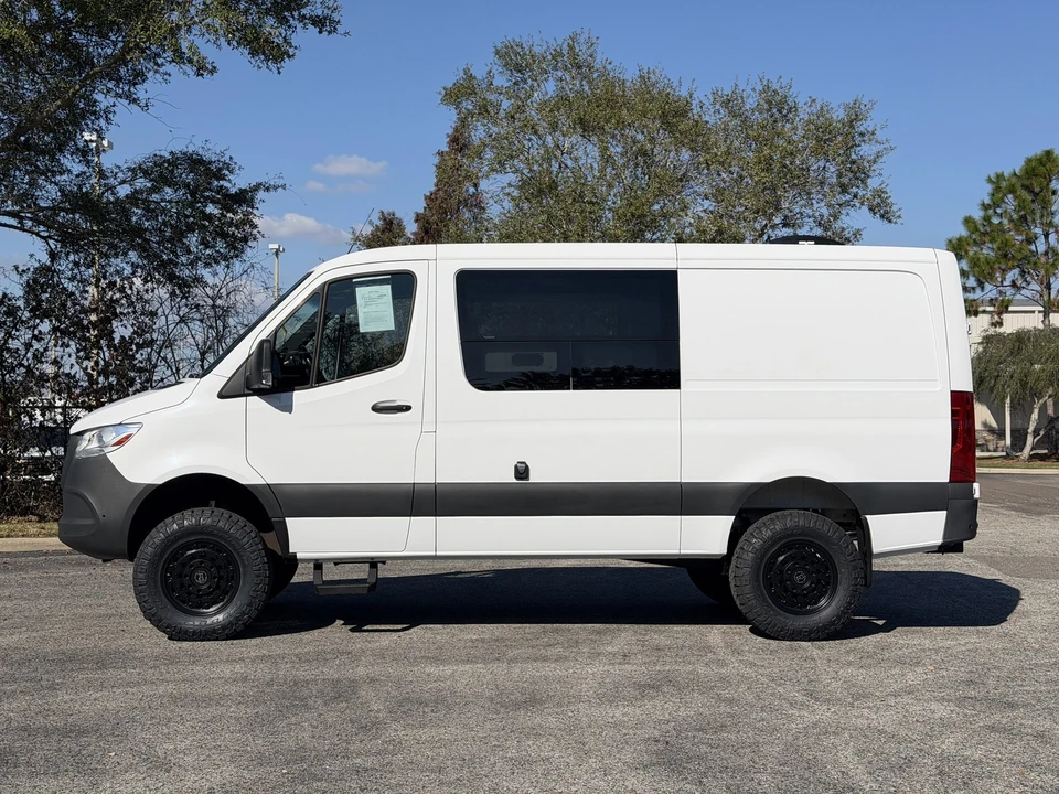 2024 Mercedes-Benz VS30 Sprinter - Image 3 of 21