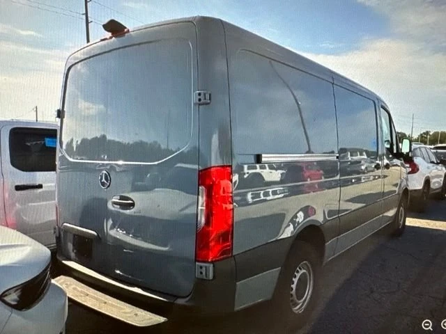 2024 Mercedes-Benz VS30 Sprinter - Image 2 of 5