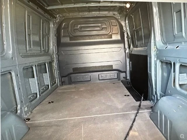 2024 Mercedes-Benz VS30 Sprinter - Image 4 of 5
