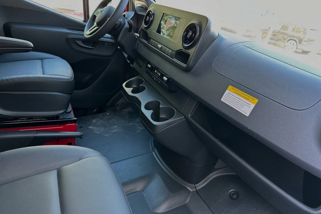2024 Mercedes-Benz VS30 Sprinter - Image 17 of 21