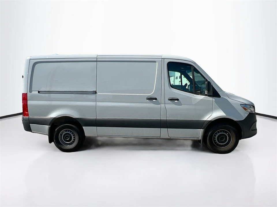 2024 Mercedes-Benz VS30 Sprinter - Image 8 of 12