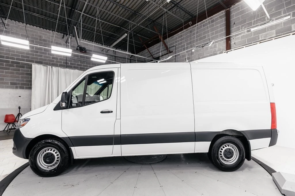 2024 Mercedes-Benz VS30 Sprinter - Image 4 of 12