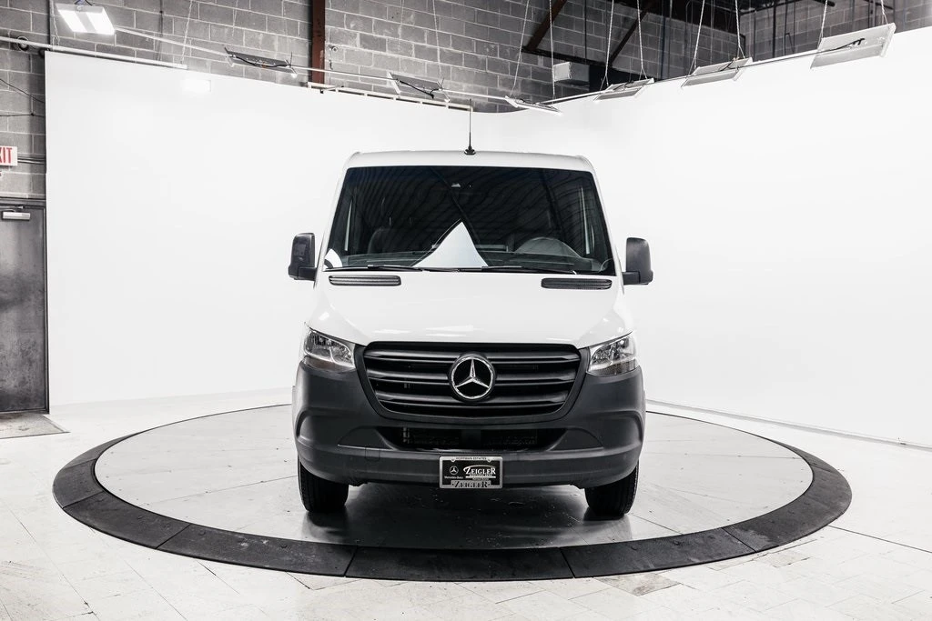 2024 Mercedes-Benz VS30 Sprinter - Image 2 of 12