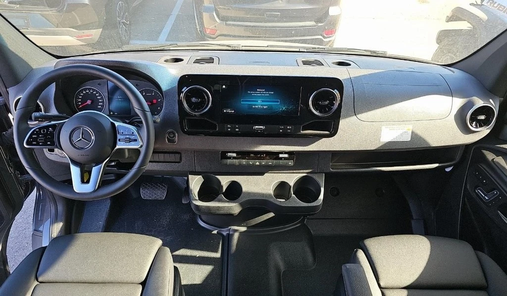 2024 Mercedes-Benz VS30 Sprinter - Image 11 of 12