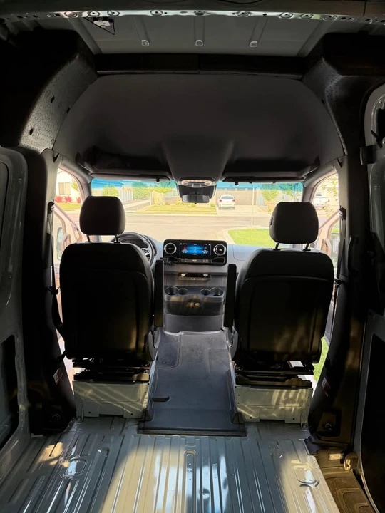 2024 Mercedes-Benz VS30 Sprinter - Image 8 of 12