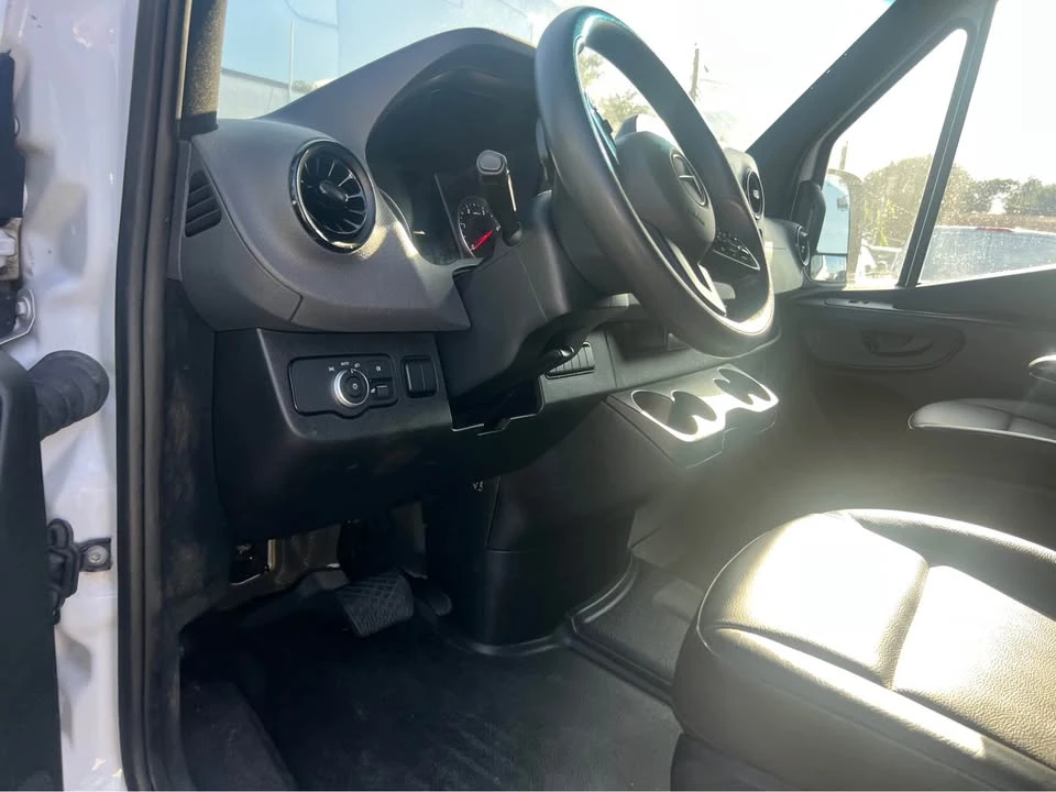 2024 Mercedes-Benz VS30 Sprinter - Image 6 of 19