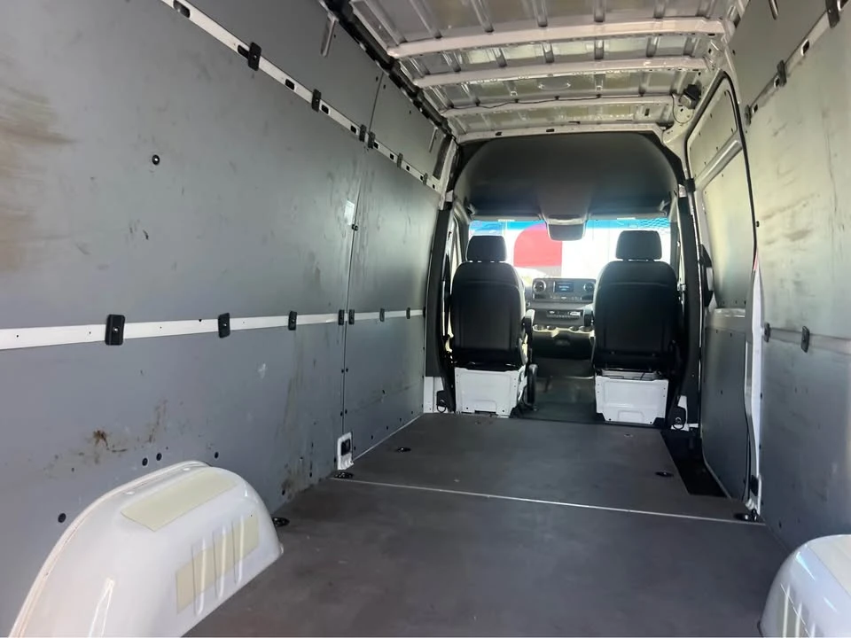 2024 Mercedes-Benz VS30 Sprinter - Image 16 of 19