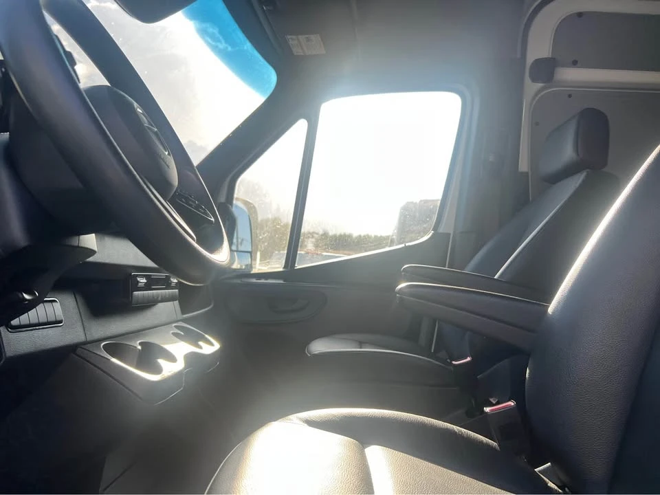 2024 Mercedes-Benz VS30 Sprinter - Image 12 of 19